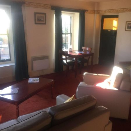 Man O'Ross Hotel エクステリア 写真
